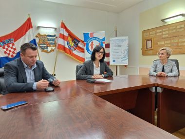 Uvodna konferencija_mikrobiologija 2.jpg