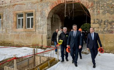 Premijer_Plenkovic_arboretum_Opeka 3 .jpg