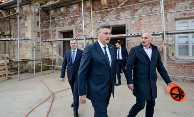 Premijer_Plenkovic_arboretum_Opeka 8 .jpg