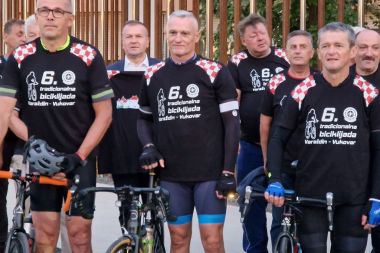 Ispracaj biciklista VZZ 005.jpg