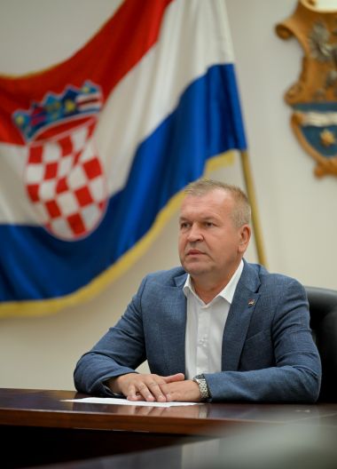 Potpisivanie_ugovora_Grad_Zupanija 10.jpg