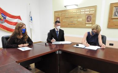 Otvori galeriju potpisivanje_ugovor_projektiranje_centralni_operacijski_blok_velike_srpanj_20213.JPG