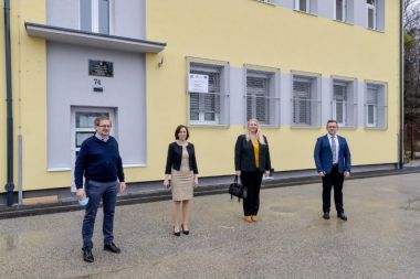 090221_Energetska_obnova_Gornja_Poljana21.jpg