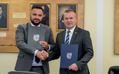Hercegbosanska_zupanija_potpisivanje_ugovora 42 .jpg