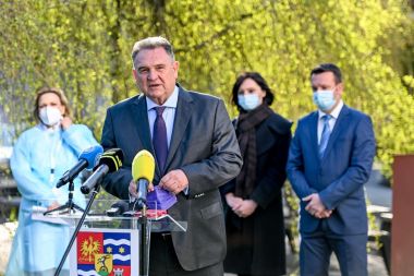 Otvori galeriju 150421_gospodarska cijepljenje_2 Medium.jpg