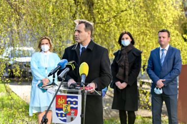 Otvori galeriju 150421_gospodarska cijepljenje_8 Medium Medium.jpg