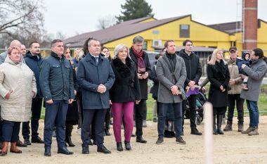 Polaganje_kamena_temeljca 5.JPG
