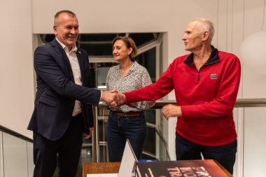 knjiga_prica_koja_traje_115_godina_nogometa_predstavljanje_FOTO_evarazdin.jpg
