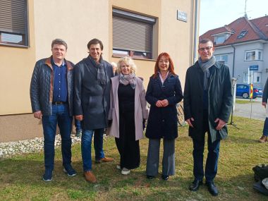 na_kavu_s_pjesnikom_zupancic_kumicic_2024 1.jpg