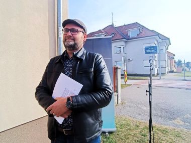 na_kavu_s_pjesnikom_zupancic_kumicic_2024 7.jpg