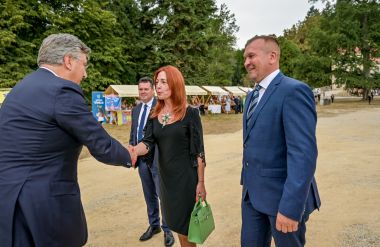 Otvori galeriju svecana_sjednica_arboretum_opeka_2024 8.JPG