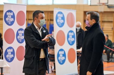 Otvori galeriju 090421_cijepljenje gospodarska_6 Medium.jpg