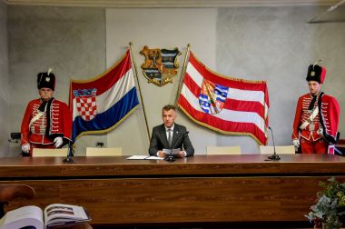 Knjiga_instalacija 7.jpg