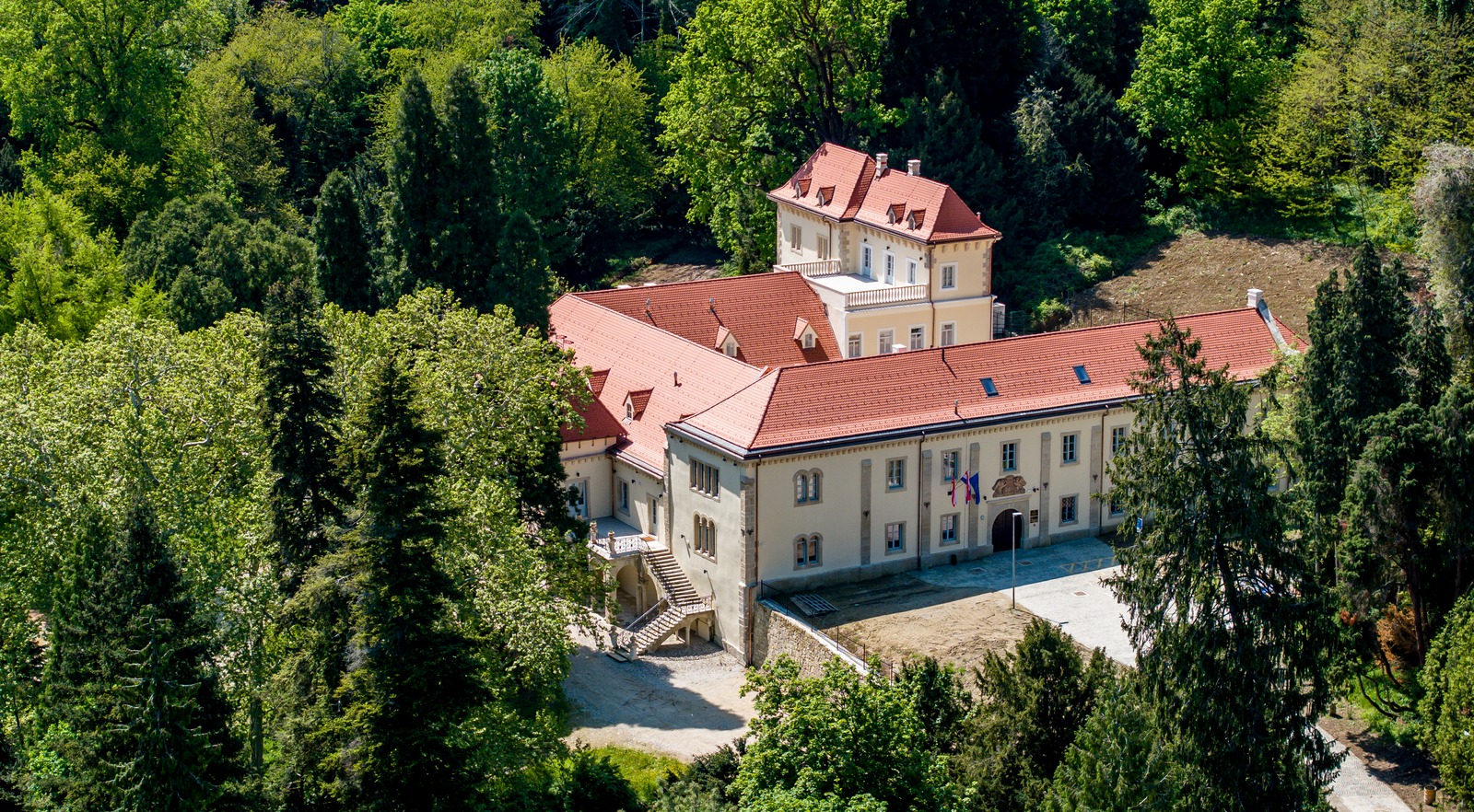 dvorac_opeka_1.JPG