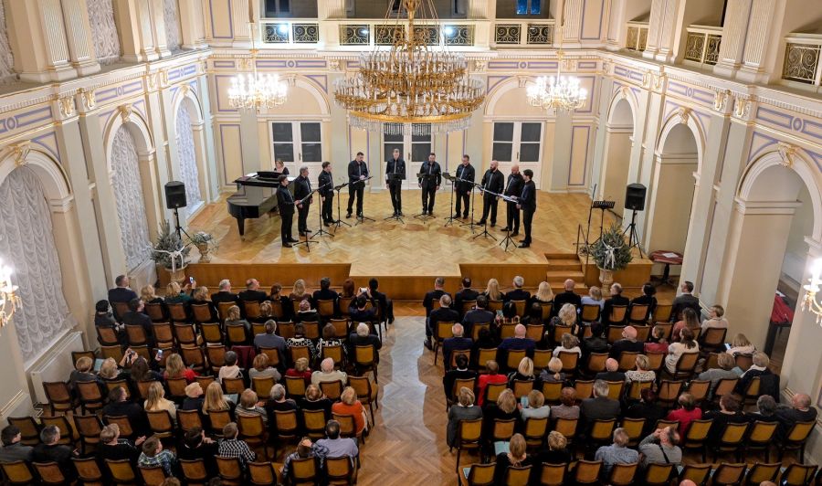 Gala koncert Hrvatskog vokalnog ansambla Sv. Blaž odu&scaron;evio varaždinsku publiku