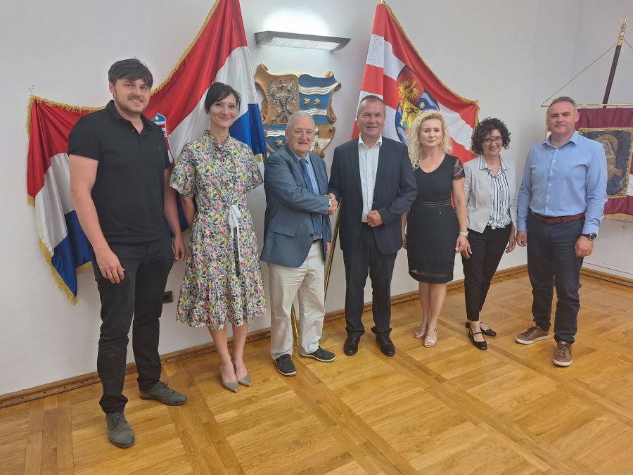 Nadstandard u edukacijama i novim znanjima