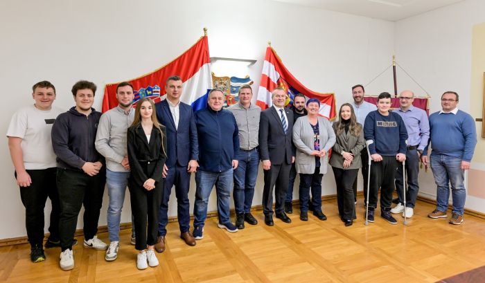 Povodom Međunarodnog dana obrazovanja  priređeni prijem za mlade robotičare -osvajače medalja u kineskom gradu Qungdaou i za njihove sponzore