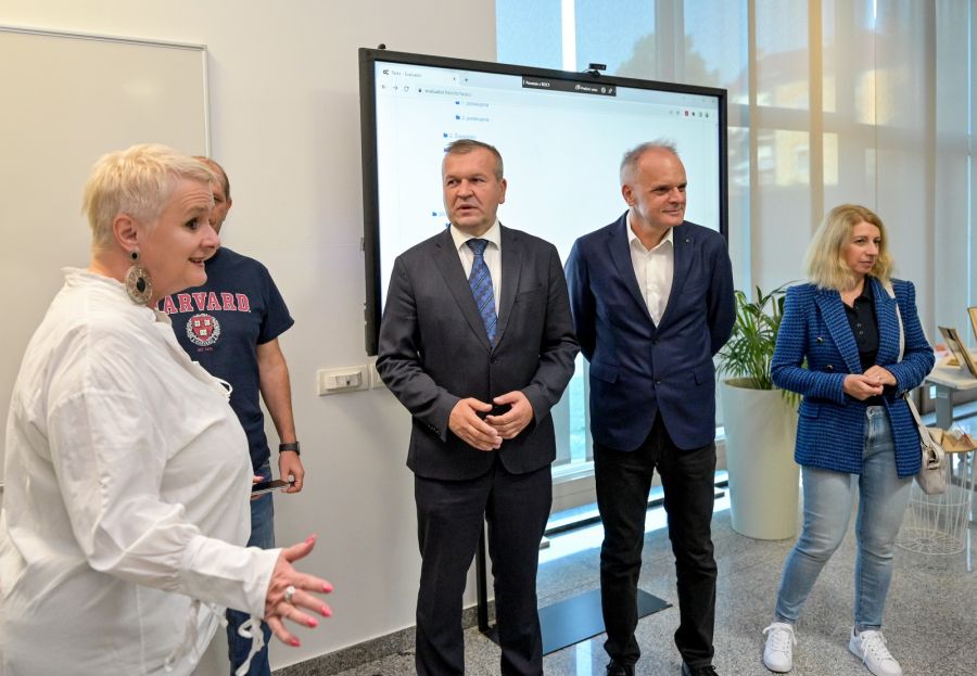 S radom počeli Centri izvrsnosti Varaždinske županije: 760 učenika upisano u 12 centara izvrsnosti iz znanja i 5 strukovnih centara izvrsnosti , a s njima radi preko 150 mentora