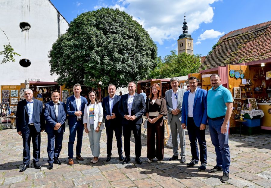 Potpredsjednik Vlade i ministar poljoprivrede, &scaron;umarstva i ribarstva David Vlajčić posjetio &Scaron;pancirfest
