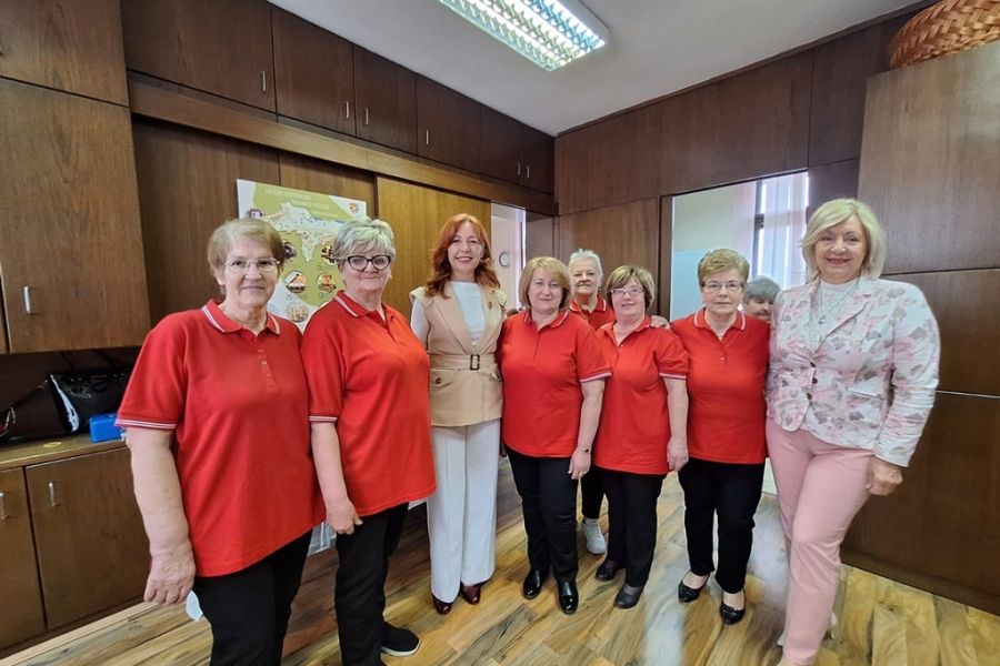 Vrijedne ruke i bogata ba&scaron;tina: Uskrsna izložba u organizaciji Udruge žena &bdquo;Trnovečko srce&rdquo;
