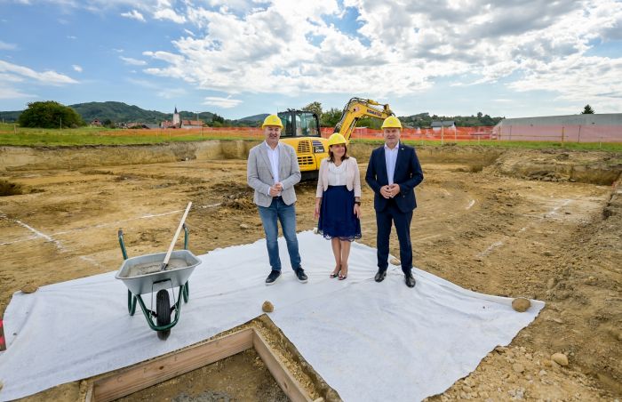 Povijesni dan za Ljubešćicu – položen temeljni kamen za novi Dom zdravlja i Ljekarnu vrijedne 3,3 milijuna eura