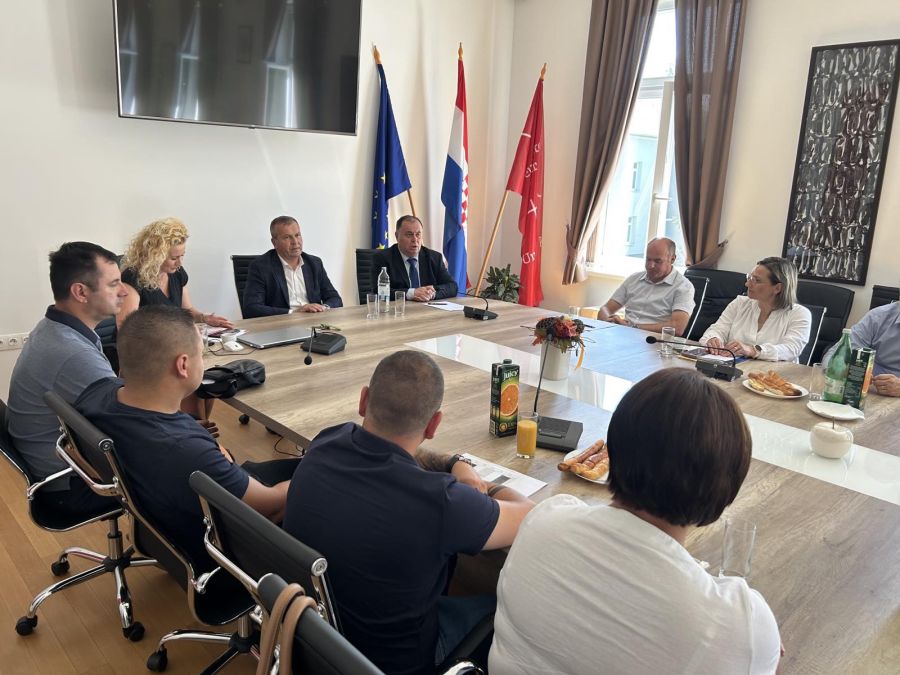 SVEUČILI&Scaron;TE SJEVER POKREĆE SPECIJALISTIČKO USAVR&Scaron;AVANJE PRVOSTUPNIKA I MAGISTARA SESTRINSTVA IZ HITNE MEDICINE, ŽUPAN STRIČAK NAGLASIO VAŽNOST USAVR&Scaron;AVANJA, DOKAZ ZA TO UČESTALE ELEMENTARNE NEPOGODE