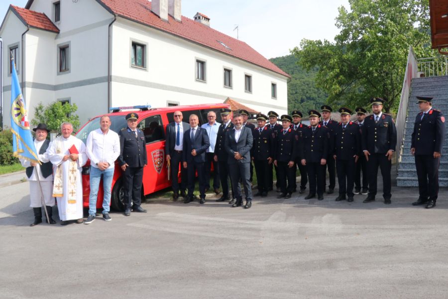DVD Vi&scaron;njica obilježilo 75 godina djelovanja i preuzelo novo kombi vozilo