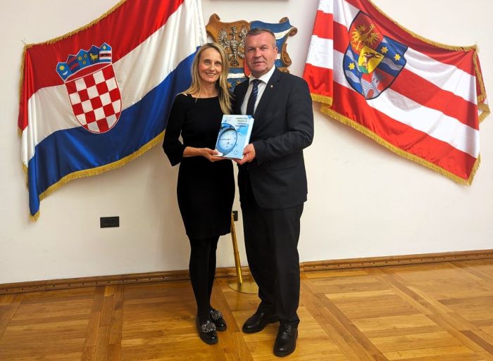 Djelatnica Županijskog zavoda za prostorno uređenje dr. sc. Melita Srpak jedna od autorica udžbenika &bdquo;Energetska tranzicija &ndash; vodikova paradigma&ldquo;