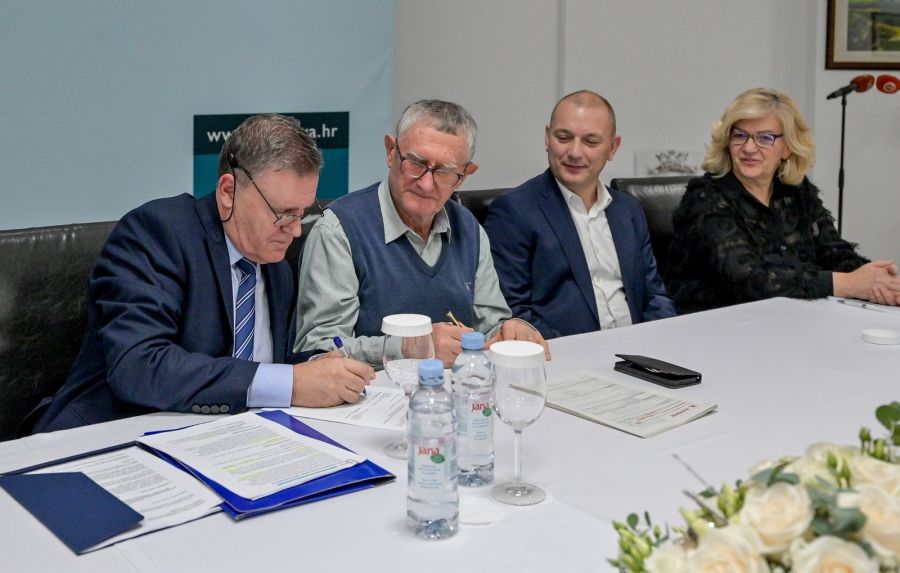Svečano potpisani  Ugovor o izvođenju radova u okviru projekta &bdquo;Unaprjeđenje kvalitete smje&scaron;taja i sadržaja hotela Minerva - Varaždinske Toplice&ldquo;