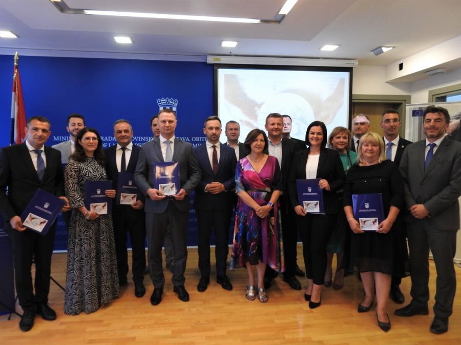 Župan Stričak potpisao ugovor za &scaron;kolsku prehranu vrijedan gotovo milijun kuna: Osigurana su sredstva za prehranu &scaron;kolaraca slabijeg imovinskog statusa