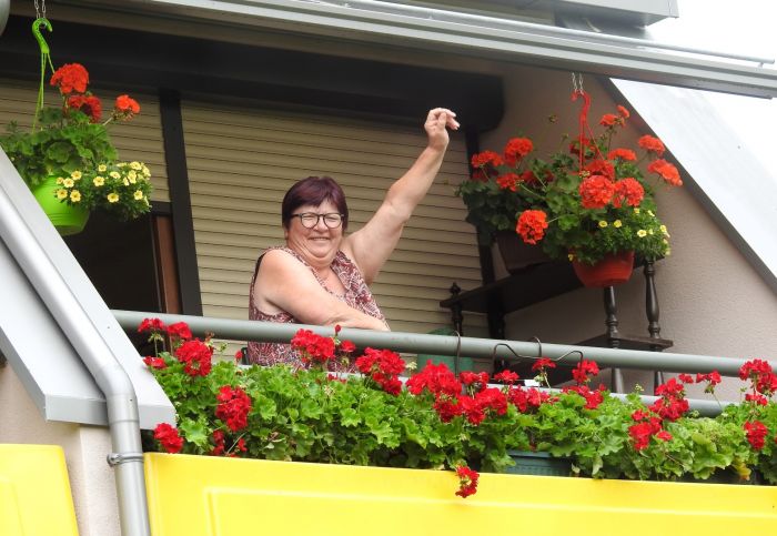 Proglašeni najljepši balkoni u Domu za starije i nemoćne osobe - pobjedile njegovane crvene pelargonije
