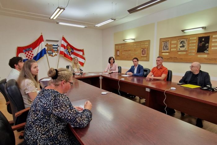 Održan okrugli stol u sklopu projekta &bdquo;Zdravi zubi za sve&ldquo; &nbsp;