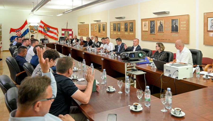 Priu&scaron;tivo stanovanje i prostorni planovi nove generacije u fokusu sastanka s gradonačelnicima i načelnicima