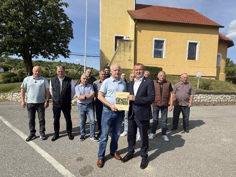 Župan Anđelko Stričak čestitao dugogodi&scaron;njem vatrogascu Branku Mataku na  nagradi za životno djelo u hrvatskom vatrogastvu