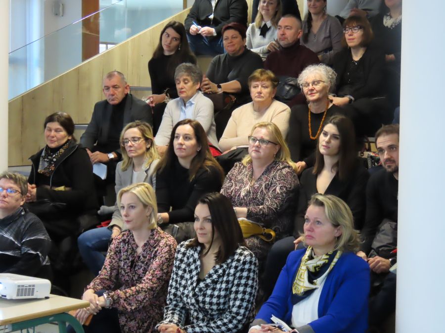 Na kolegiju ravnatelja o upisu učenika u I. razred srednje &scaron;kole u &scaron;kolskoj godini 2023./2024., kao i o Informacijskom sustavu za gospodarenje energijom &ndash; ISGE