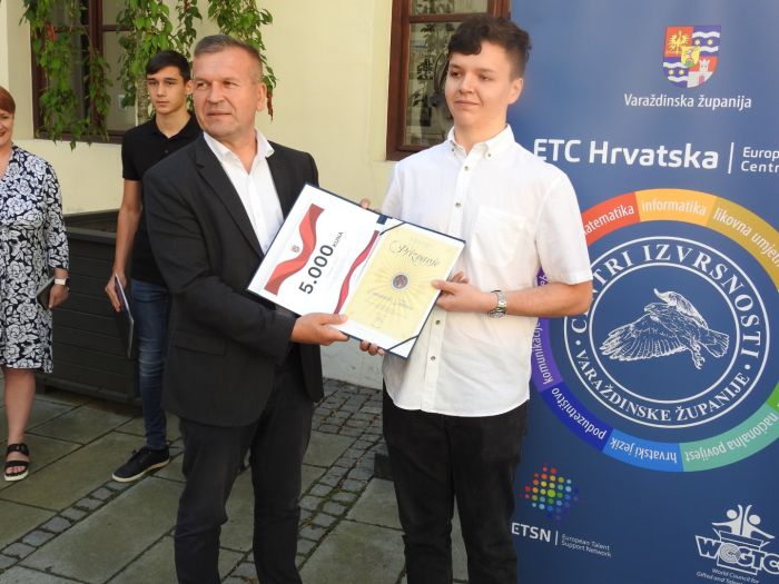 Nagrađeni zlatni i srebrni učenik s prestižnog svjetskog informatičkog natjecanja ACSL ALl-star 2021.