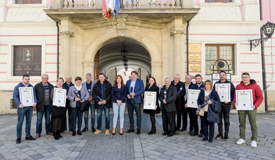 Majstorske diplome steklo 14 novih majstora, uručena i priznanja Hrvatske obrtničke komore&nbsp;