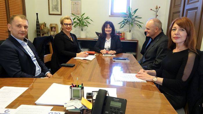 Budućim kuharima i konobarima stipendije do 2.000 kuna
