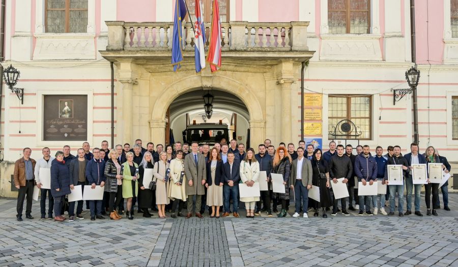 Svečana podjela majstorskih diploma; Benkus: Pripadnici generacije Z polako se vraćaju mehaničkim satovima