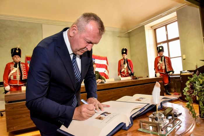 Povijesna ceremonija na Dan Varaždinske županije: u Knjigu instalacija upisali se županijski vijećnici, predsjednik Skupštine i župan