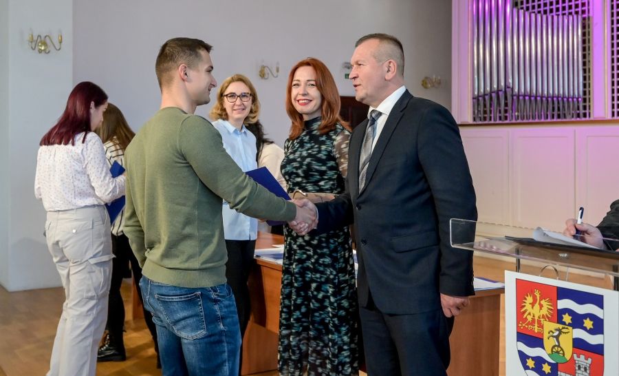 Najljepši kraj godine: na svečanosti ugovore potpisala 94 nova stipendista Varaždinske županije    