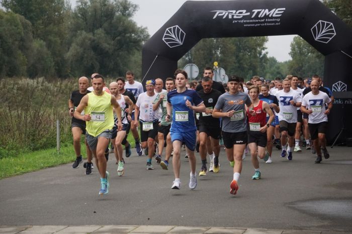 Kod sportske dvorane &quot;Arena&quot; održana prva Memorijalna trka u spomen na poginule i nestale policajce tadašnje PU Varaždin u Domovinskom ratu