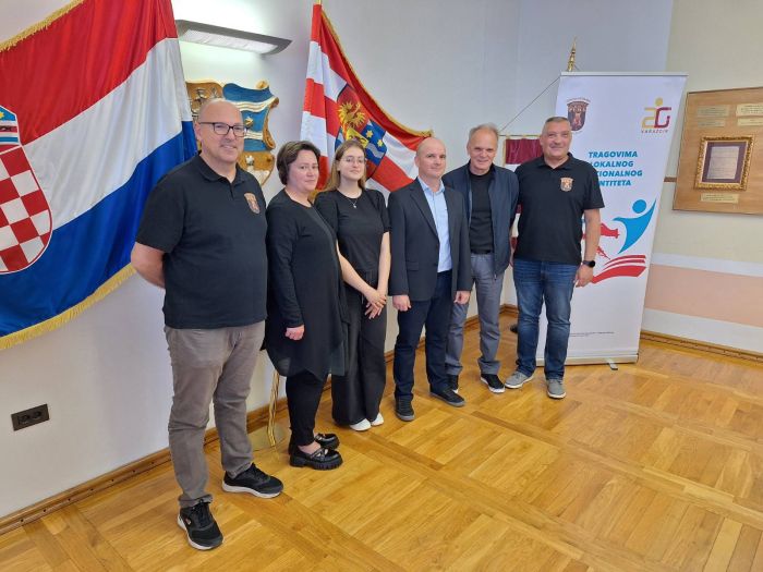 Uspje&scaron;na suradnja Druge gimnazije Varaždin i Udruge veterana 7. gardijska brigada &bdquo;PUMA&ldquo; na projektu &bdquo;Tragovima lokalnog i nacionalnog identiteta&ldquo;