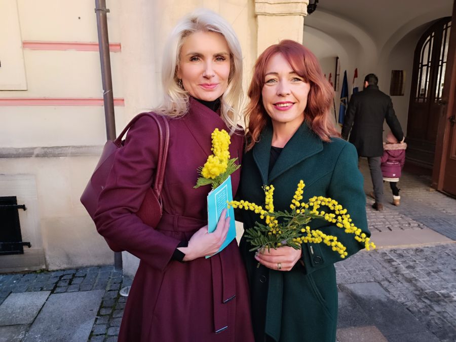Obilježen Dan mimoza: Edukacijom, cijepljenjem i preventivnim ginekolo&scaron;kim pregledima za manje oboljelih od raka vrata maternice, podr&scaron;ku akciji dali i županijski te gradski dužnosnici