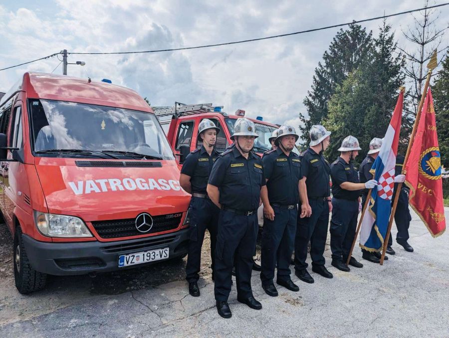 DVD SALINOVEC PROSLAVIO 70 GODINA NEPREKIDNOG RADA I DJELOVANJA