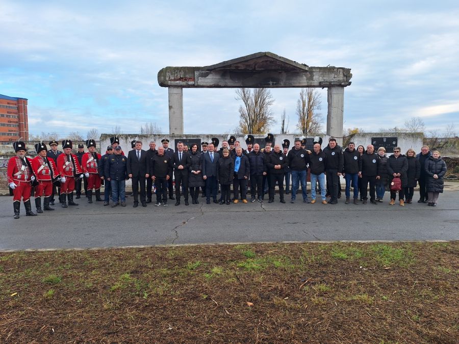 Izaslanstvo Varaždinske županije u gradu heroju odalo počast varaždinskim i svim drugim braniteljima i žrtvama Vukovara