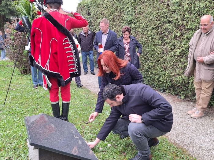 Odana počast žrtvama holokausta