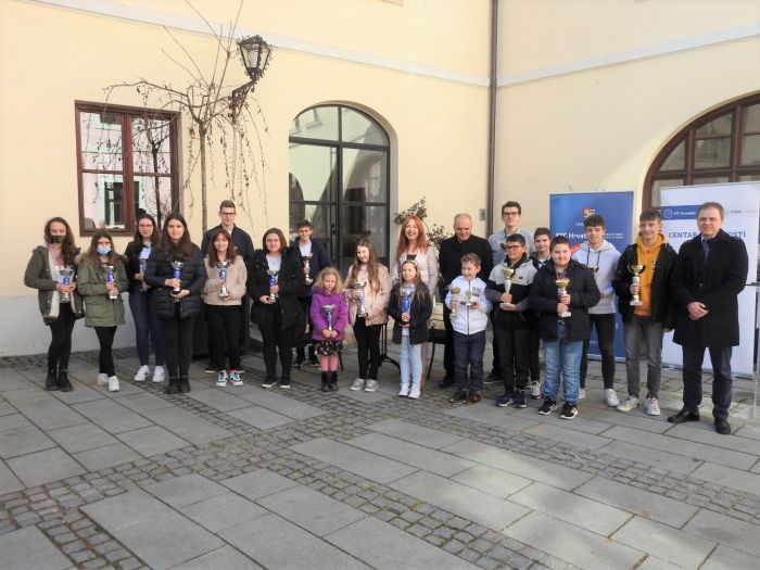 Uručene nagrade najboljim mladim &scaron;ahistima Varaždinske županije