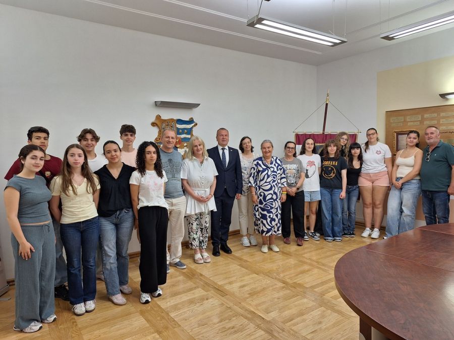 Župan Stričak primio učenike i nastavnike iz Portugala: &bdquo;Varaždinska županija odu&scaron;evila nas je ljepotom i srdačno&scaron;ću ljudi&ldquo;