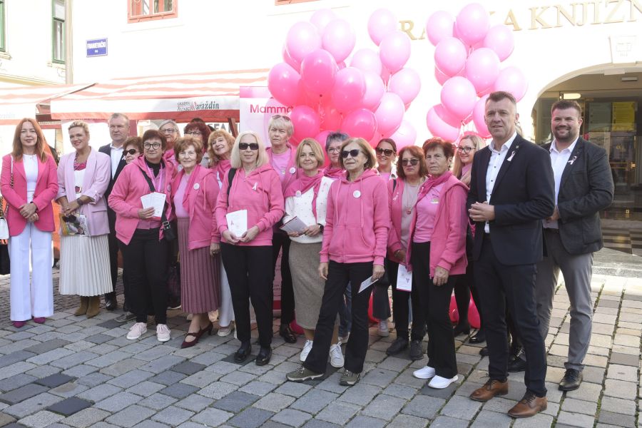 U znak podrške oboljelima od raka dojke i podizanja svijesti o važnosti preventivnih pregleda obilježen je Dan ružičaste vrpce